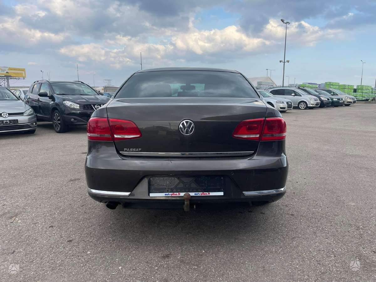 Volkswagen Passat - 9
