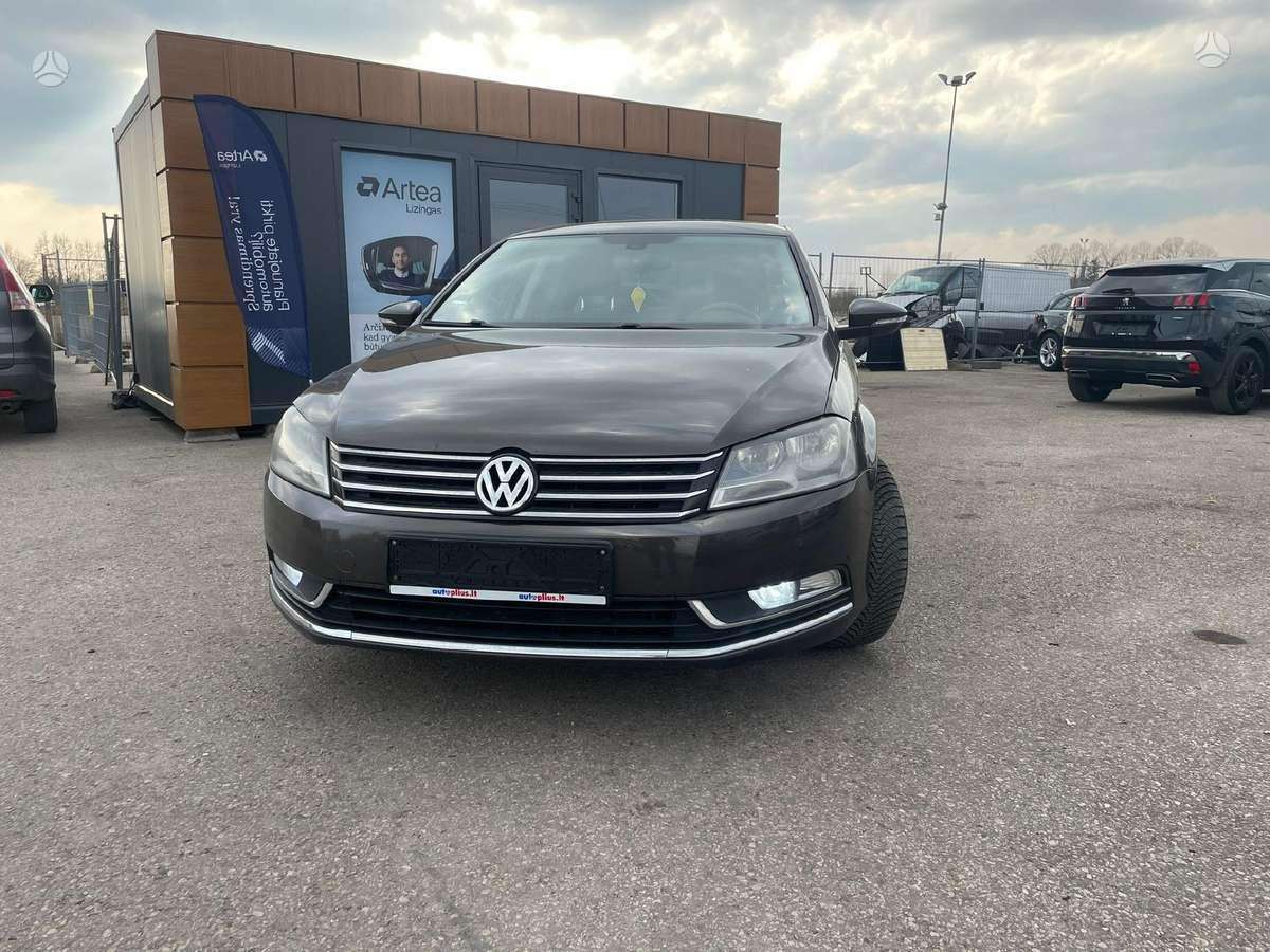Volkswagen Passat - 10