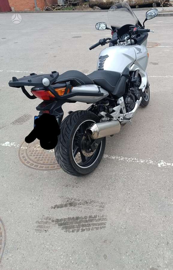 Honda CBF 600cc, street / classic