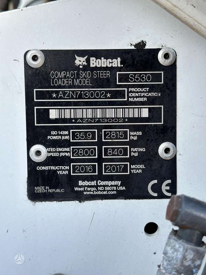 Bobcat S530, mini excavator
