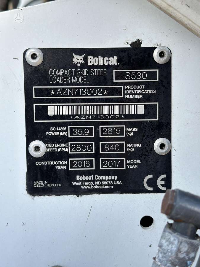Bobcat S530, mini krautuvai