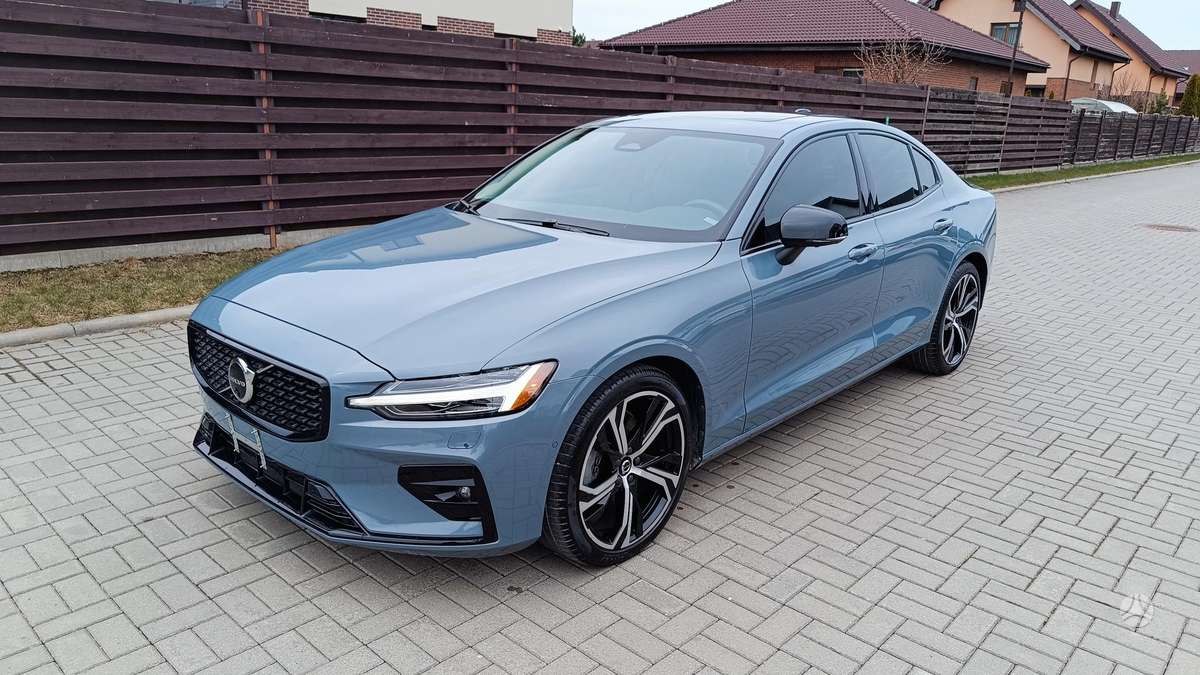 Volvo S60 - 1