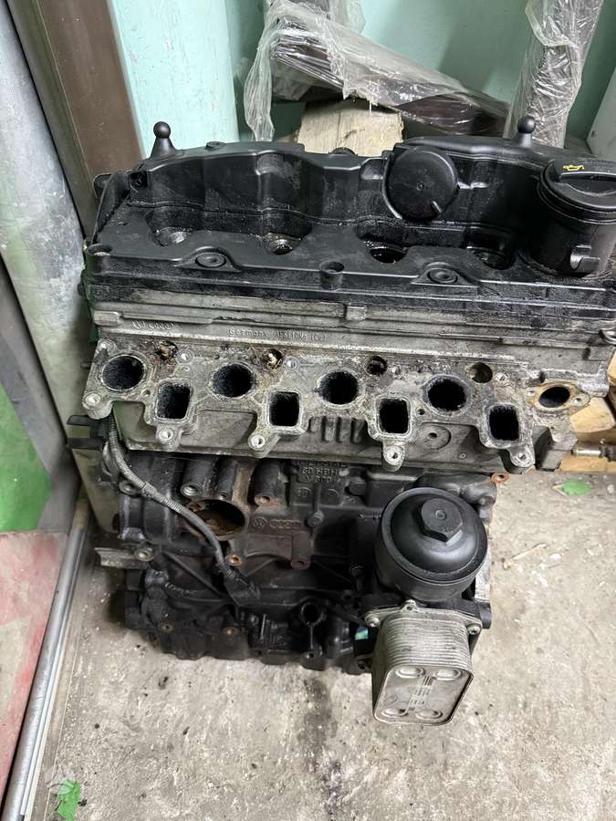 Volkswagen Golf, CAY, variklis