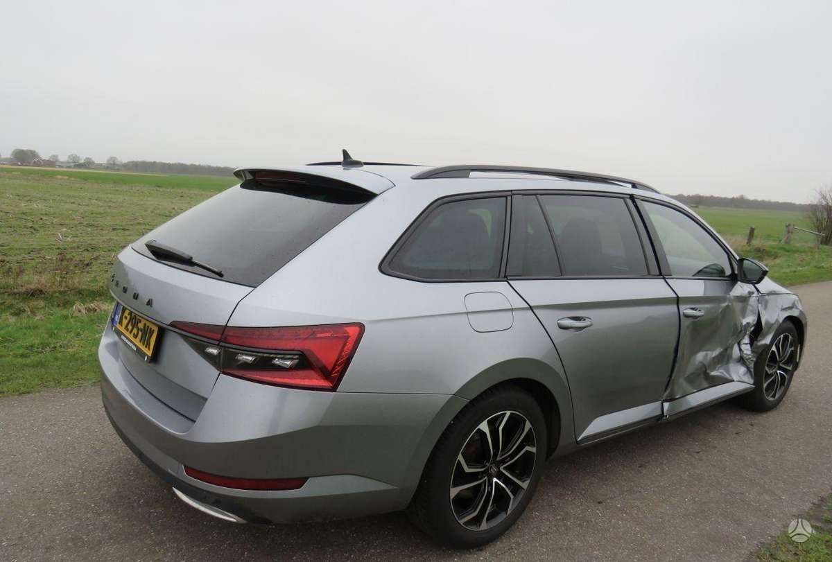 Skoda Superb, 1.5 l., Универсал