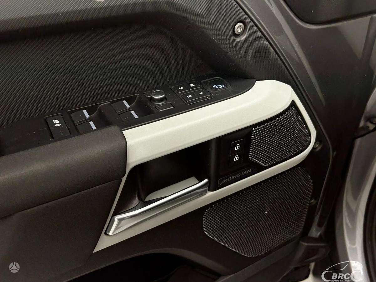 Land Rover Defender, 2.0 l., off-road / crossover