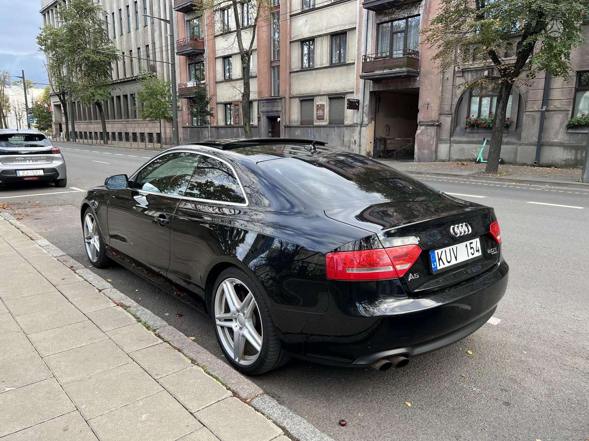 Audi A5, 2.0 l., coupe