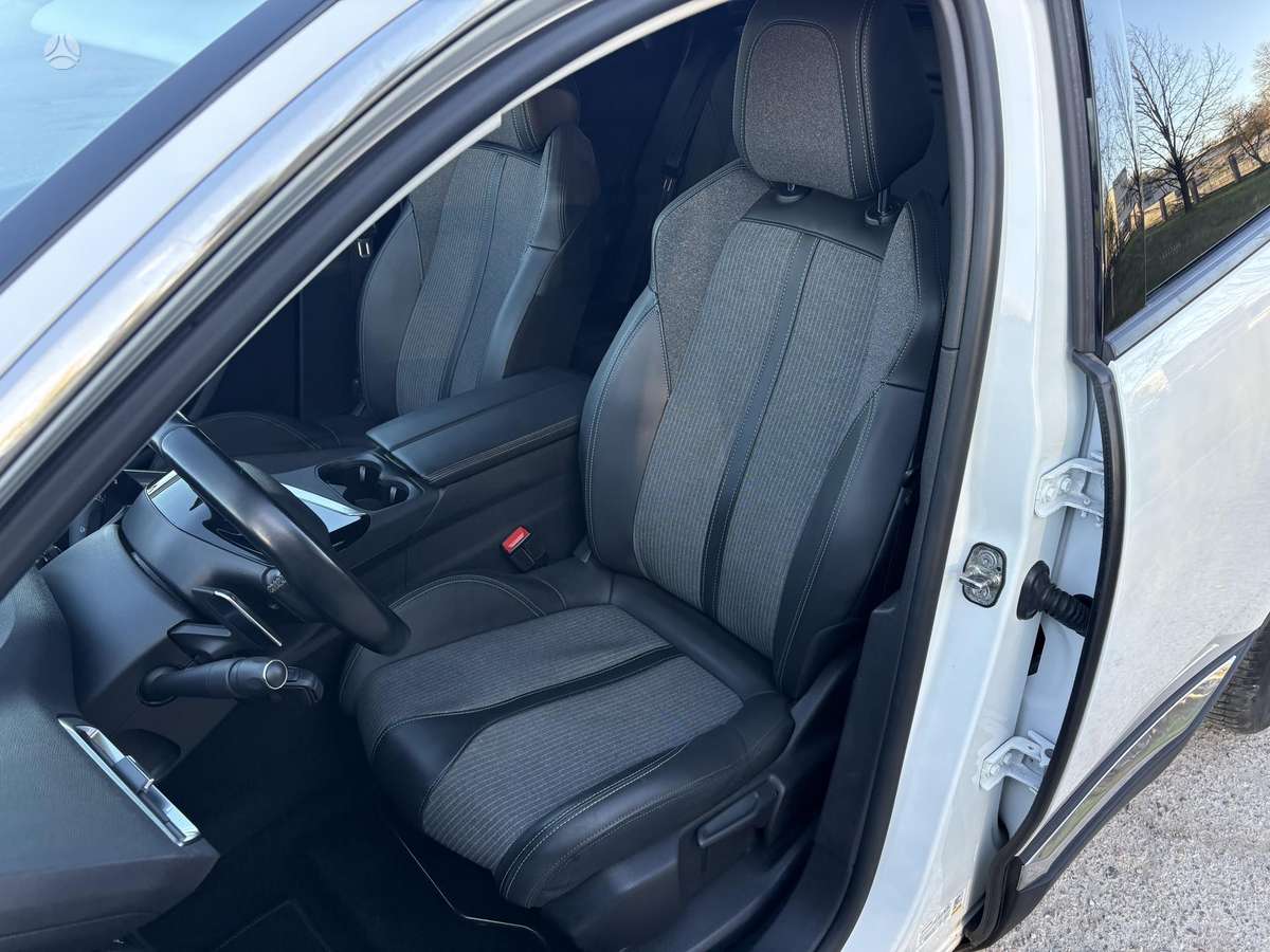 Peugeot 3008 - 12