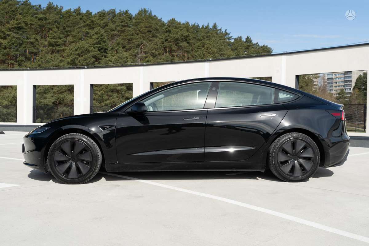 Tesla Model 3, 60 kWh, sedanas