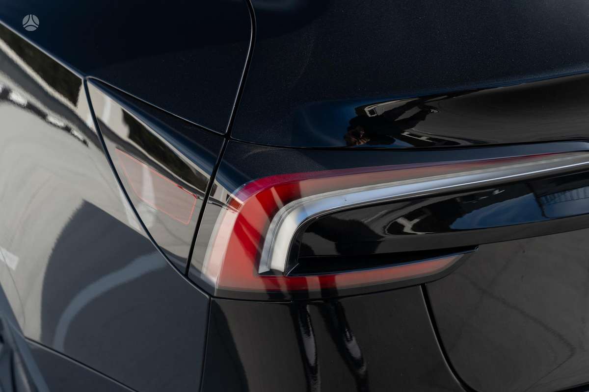 Tesla Model 3, 60 kWh, sedanas