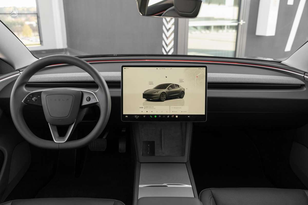 Tesla Model 3, 60 кВт·ч, Седан