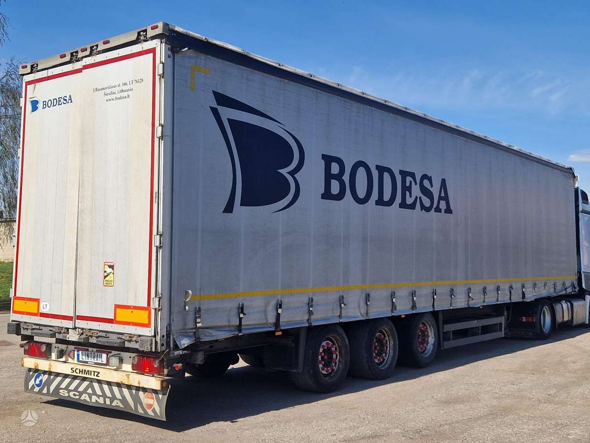 Schmitz MEGA, pakeliama ašis, užuolaidinės / tentinės