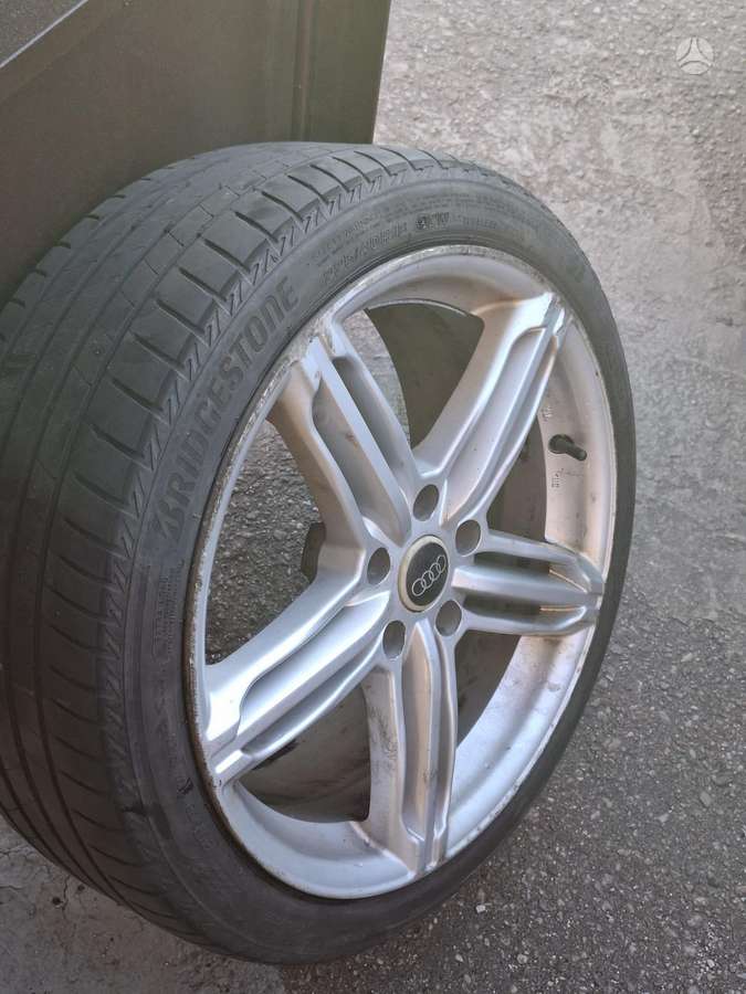 Audi, light alloy, R18