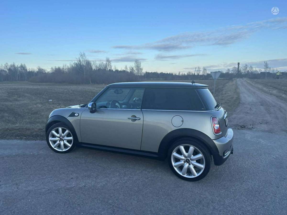 Mini Cooper, 1.6 l., Хэтчбек