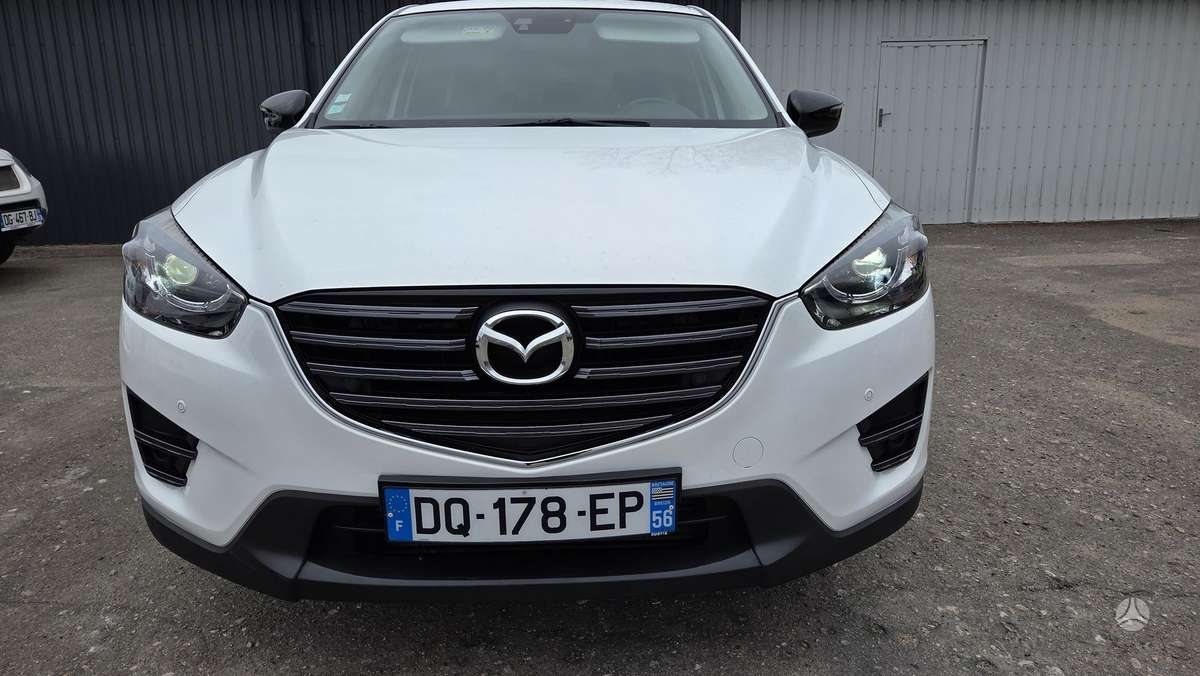 Mazda CX-5, 2.2 l., off-road / crossover