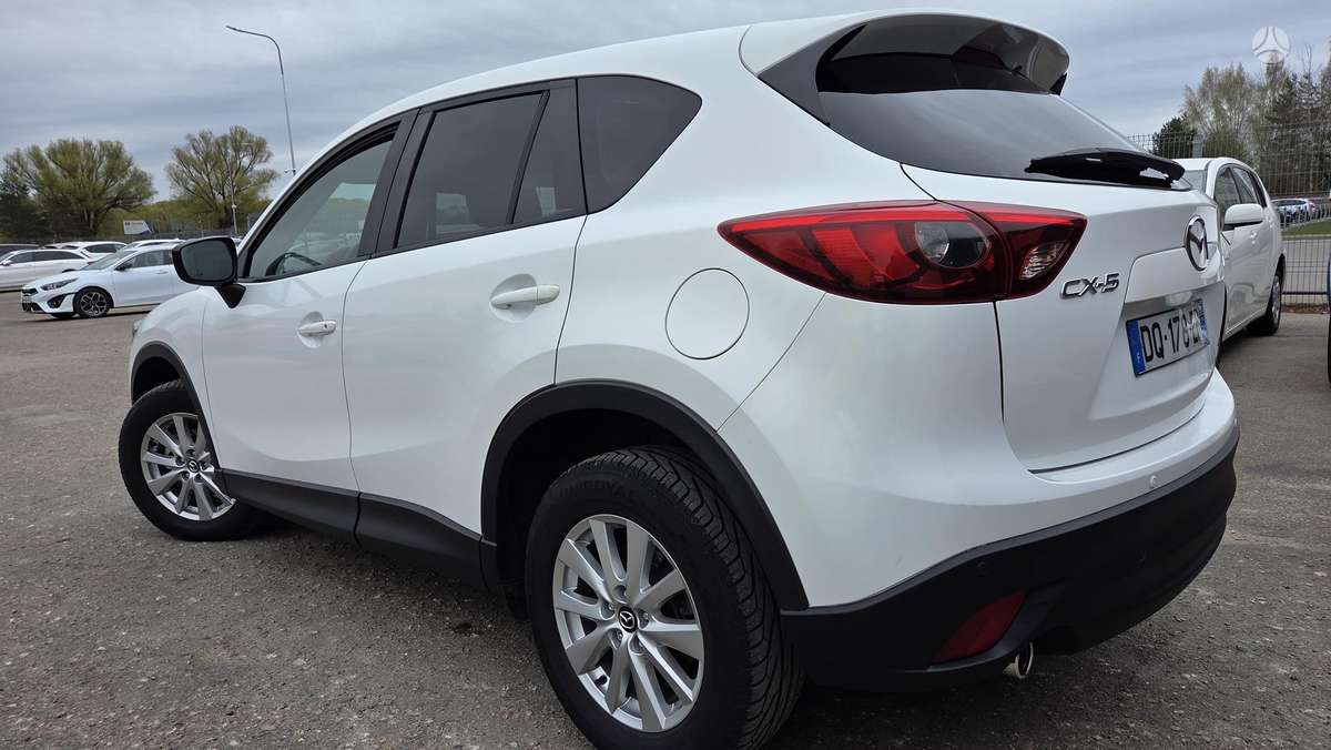 Mazda CX-5, 2.2 l., off-road / crossover