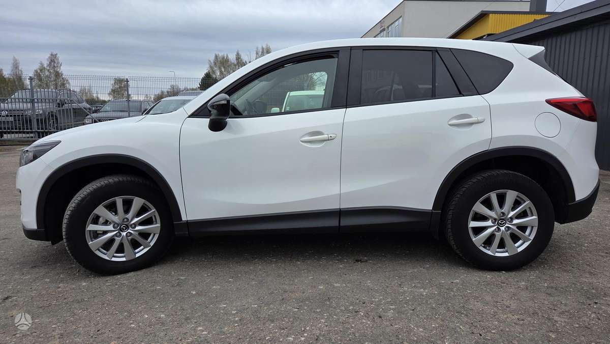 Mazda CX-5, 2.2 l., off-road / crossover