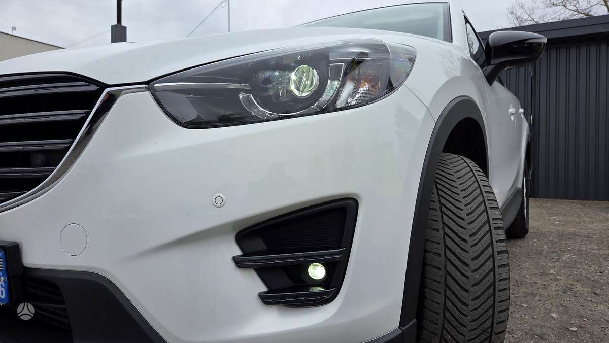Mazda CX-5, 2.2 l., off-road / crossover