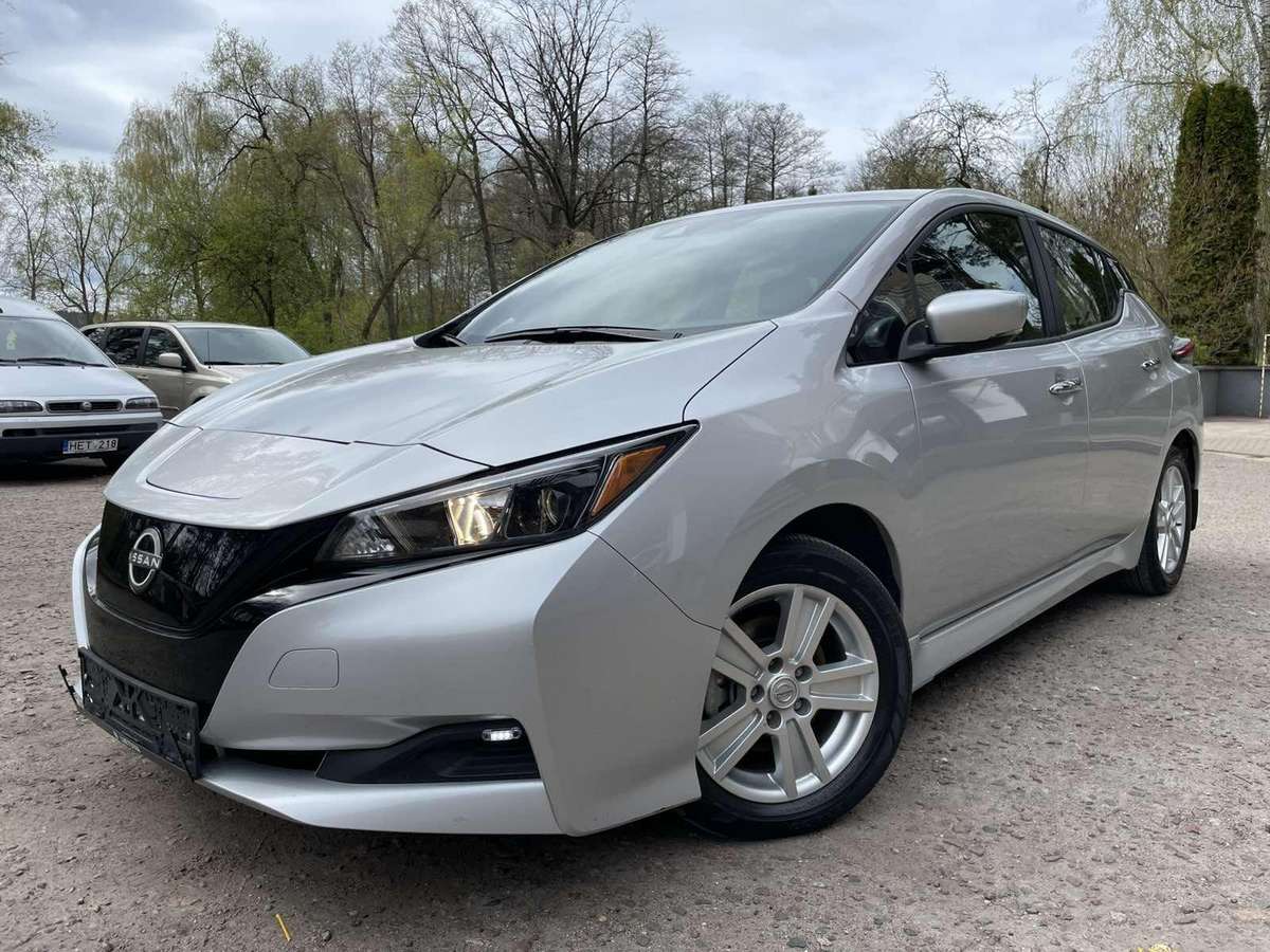 Nissan Leaf, 40 kWh, hatchback