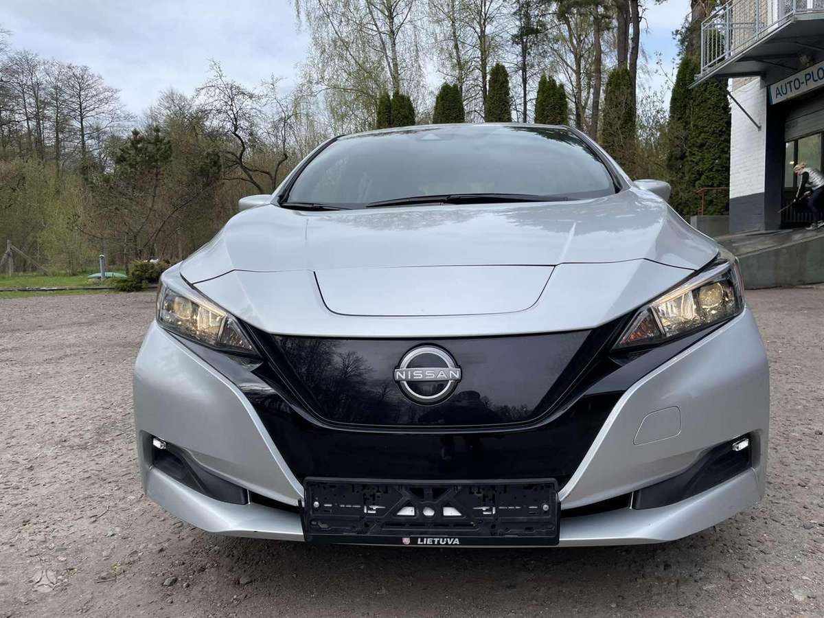 Nissan Leaf, 40 kWh, hatchback