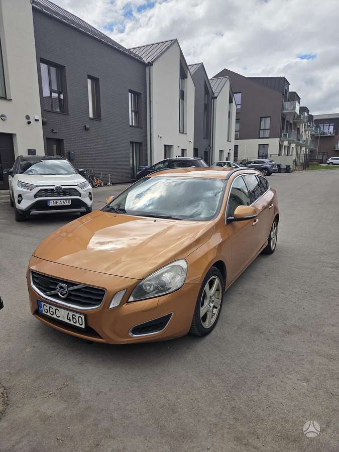 Volvo V60, 2.0 l., Универсал