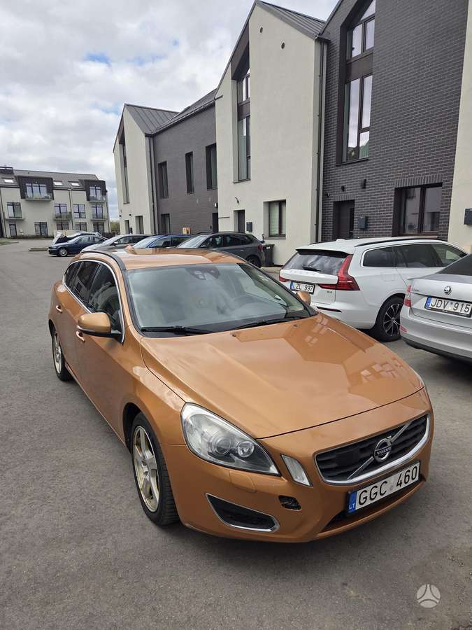 Volvo V60, 2.0 l., Универсал