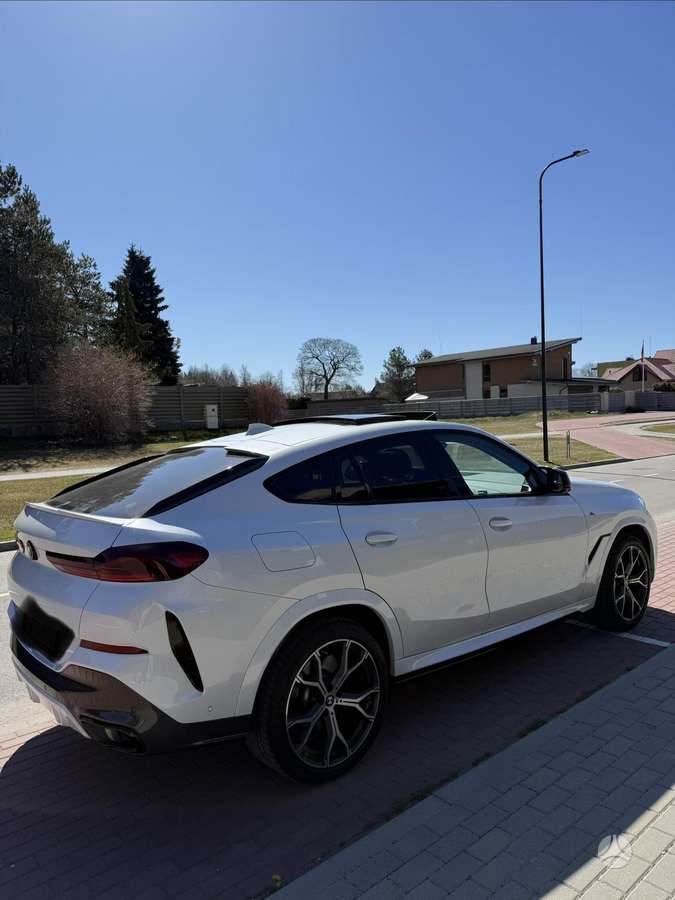 BMW X6, 3.0 l., hatchback