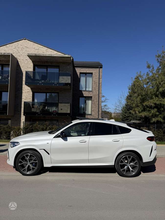 BMW X6, 3.0 l., hatchback