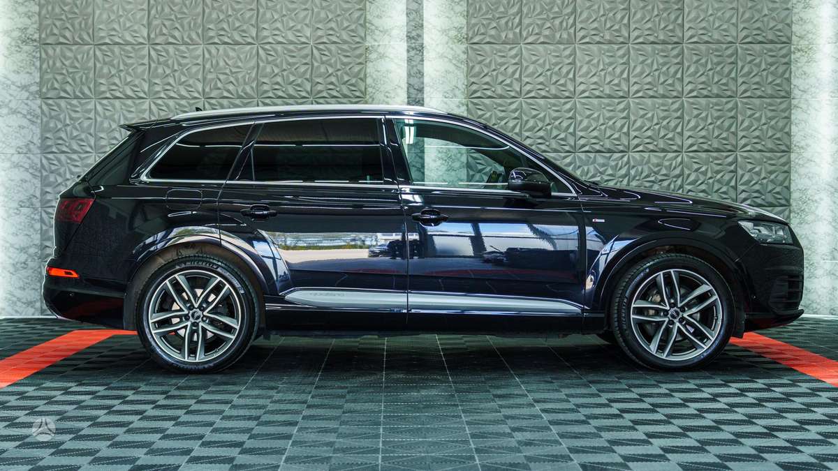 Audi Q7, 3.0 l., Внедорожник / Кроссовер