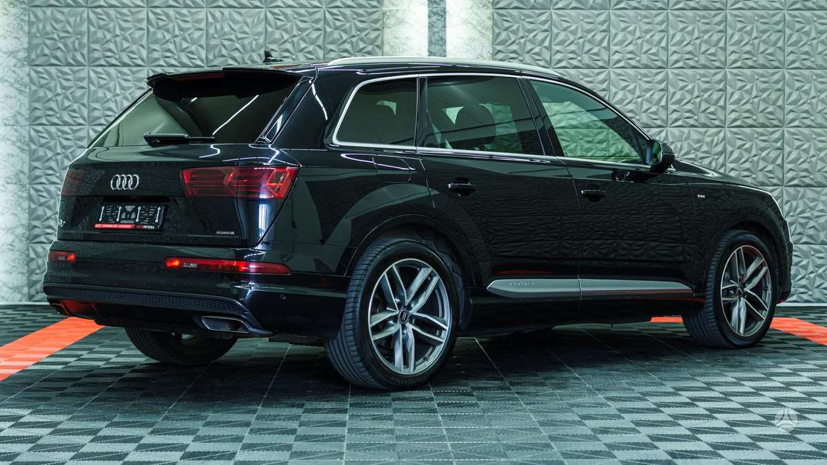 Audi Q7, 3.0 l., Внедорожник / Кроссовер