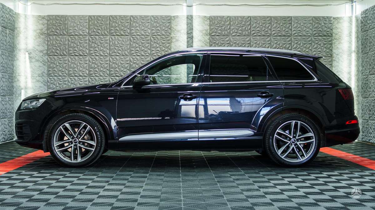 Audi Q7, 3.0 l., Внедорожник / Кроссовер