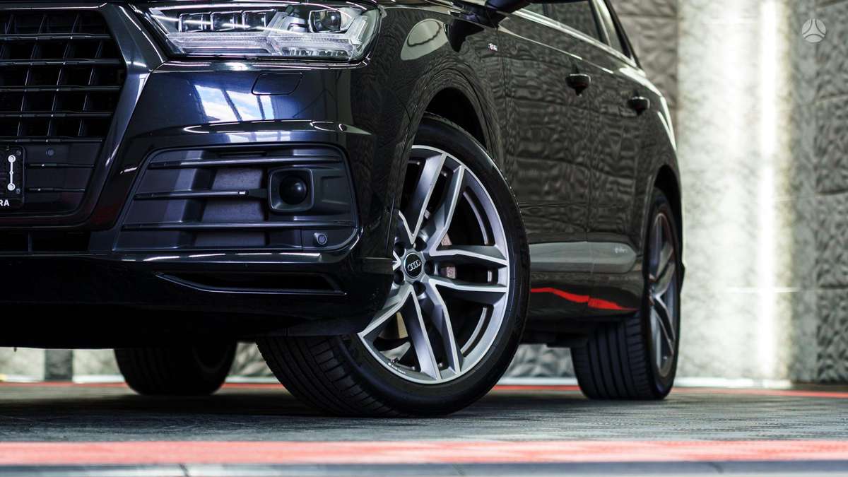 Audi Q7, 3.0 l., Внедорожник / Кроссовер