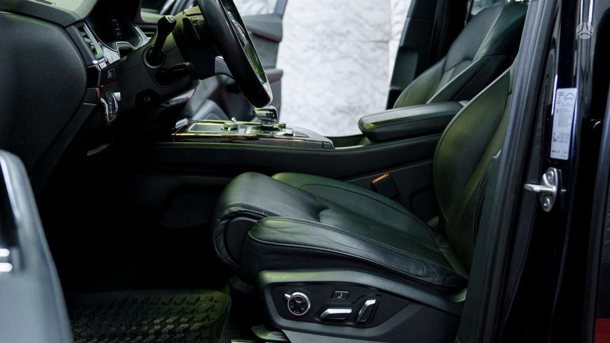 Audi Q7, 3.0 l., Внедорожник / Кроссовер