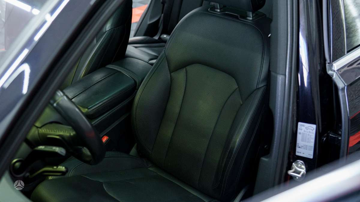 Audi Q7, 3.0 l., Внедорожник / Кроссовер