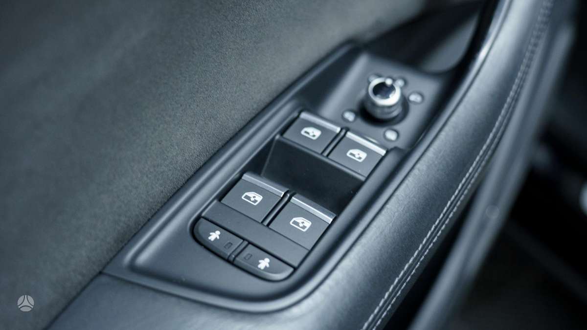 Audi Q7, 3.0 l., Внедорожник / Кроссовер