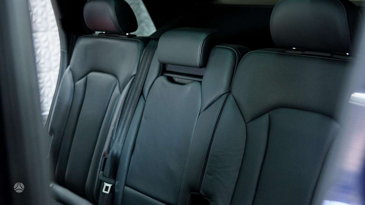 Audi Q7, 3.0 l., Внедорожник / Кроссовер