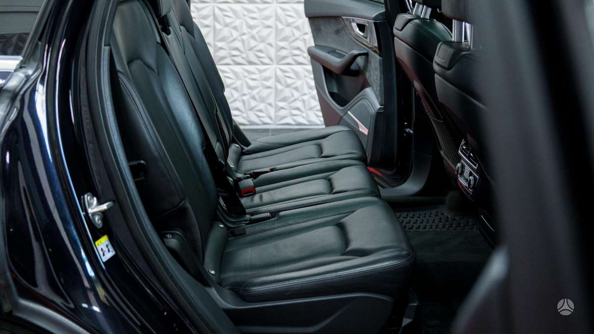 Audi Q7, 3.0 l., Внедорожник / Кроссовер