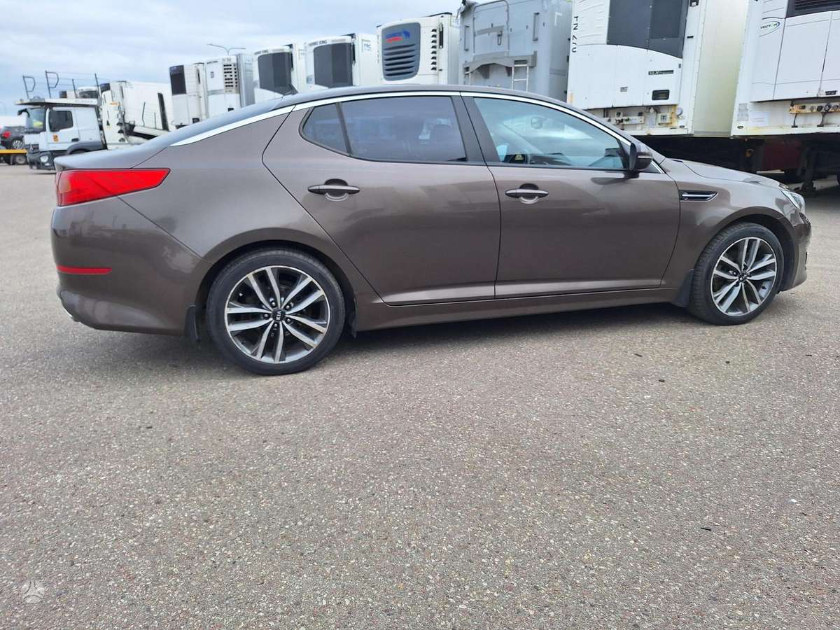 Kia Optima, 1.7 l., Седан