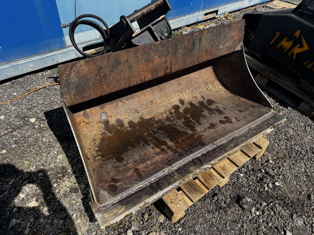 Komatsu Planiaravimo kaušas, buckets
