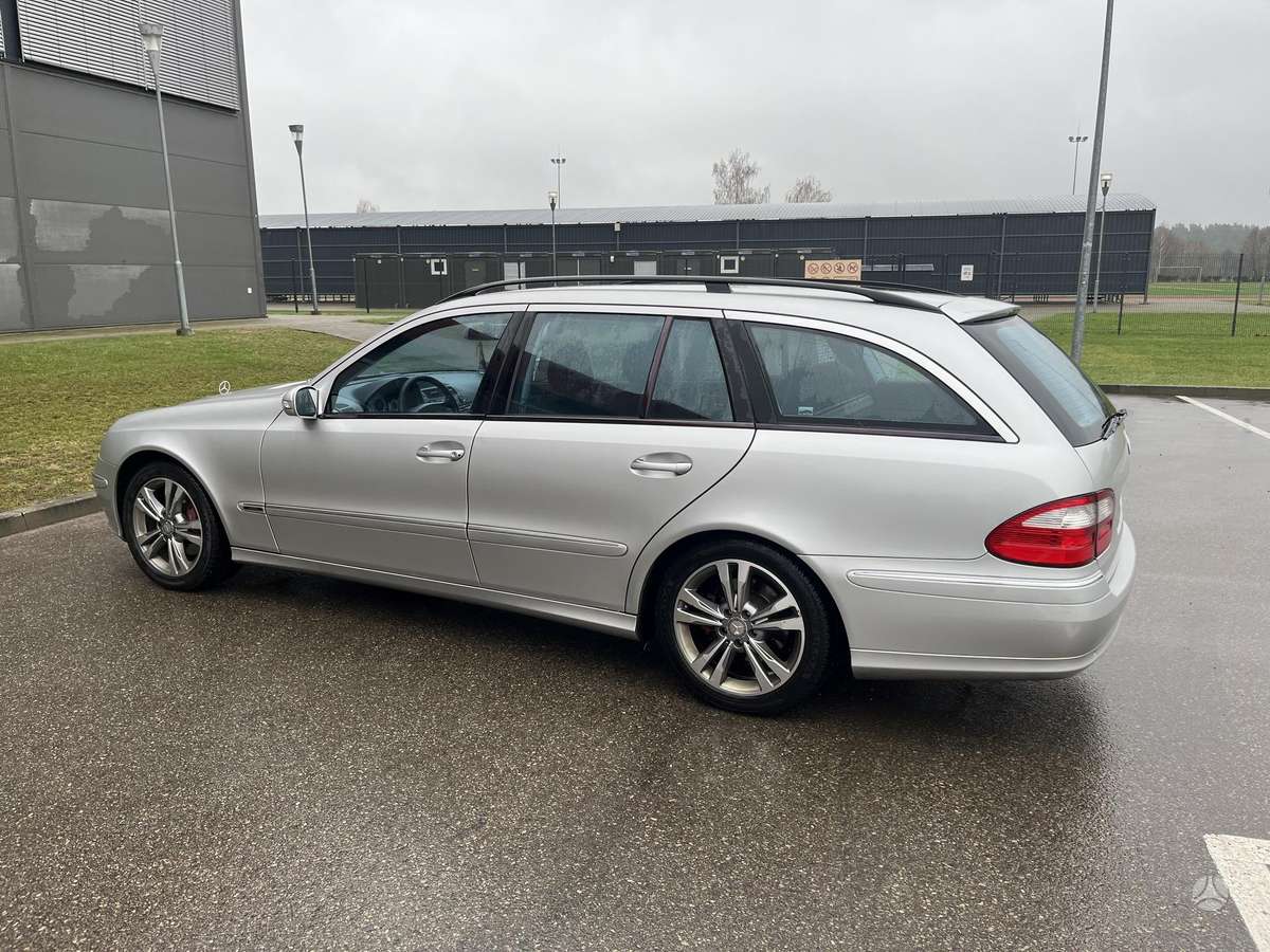 Mercedes-Benz E320, 3.2 l., Универсал
