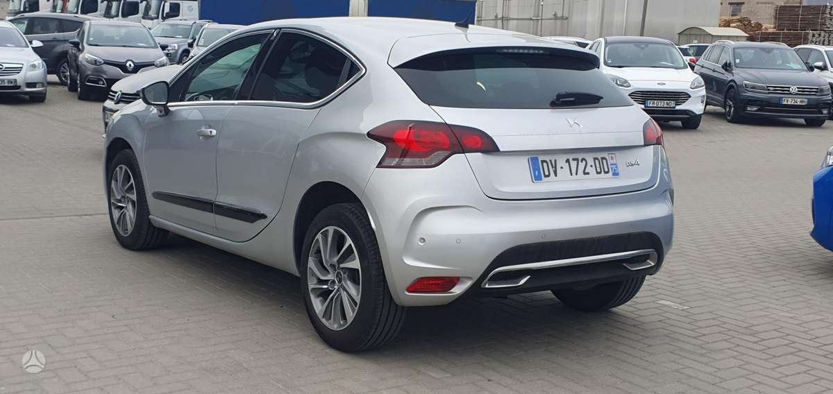 Citroen DS4, 1.2 l., Хэтчбек