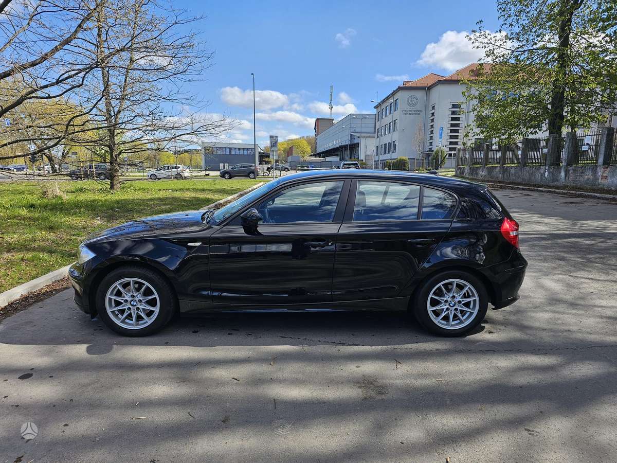 BMW 116, 2.0 l., hatchback
