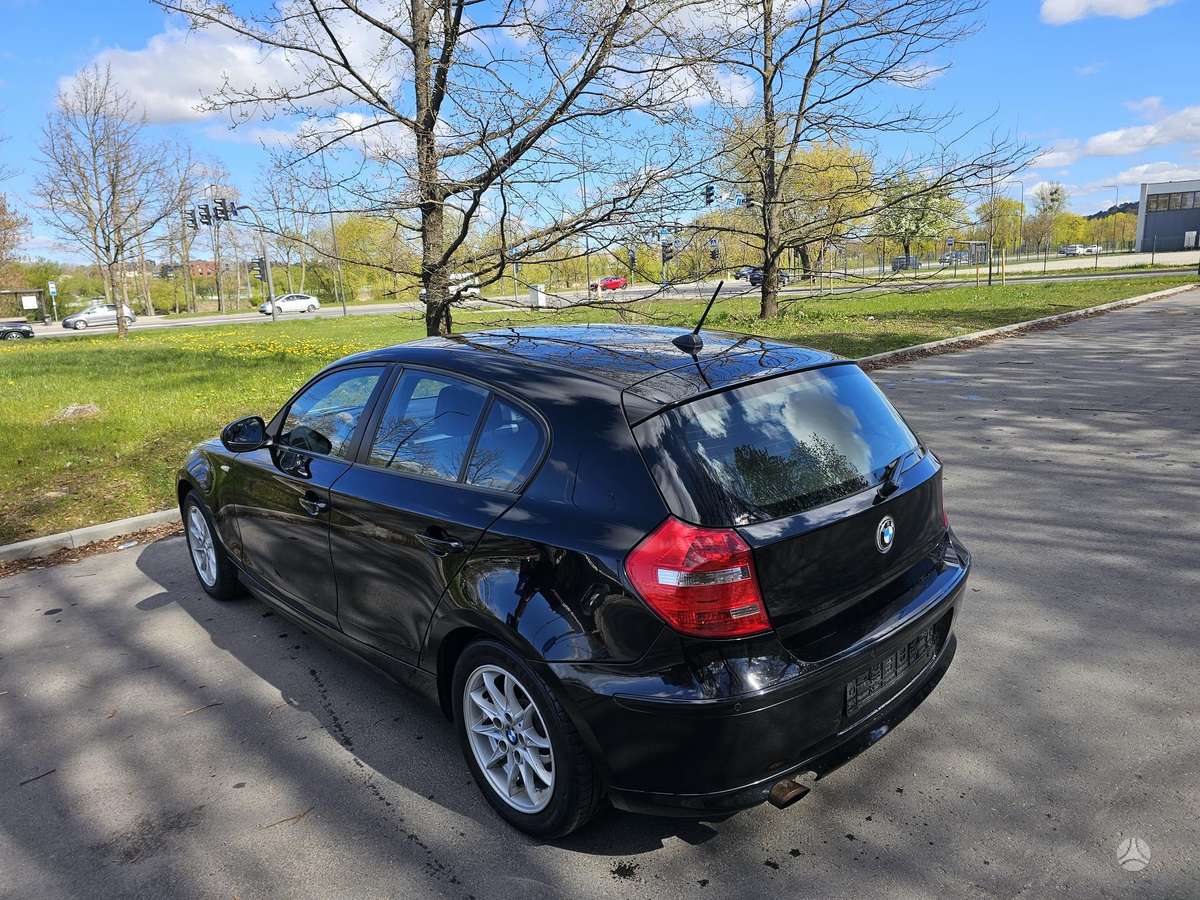 BMW 116, 2.0 l., hatchback