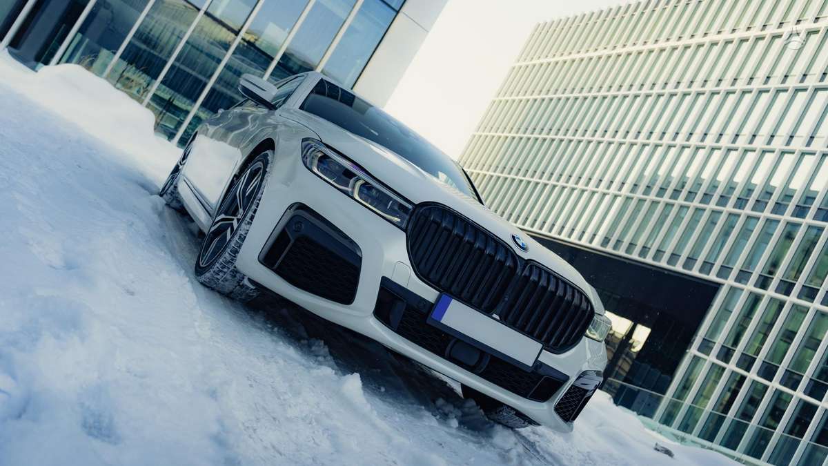 BMW 750, 4.4 l., limuzinas