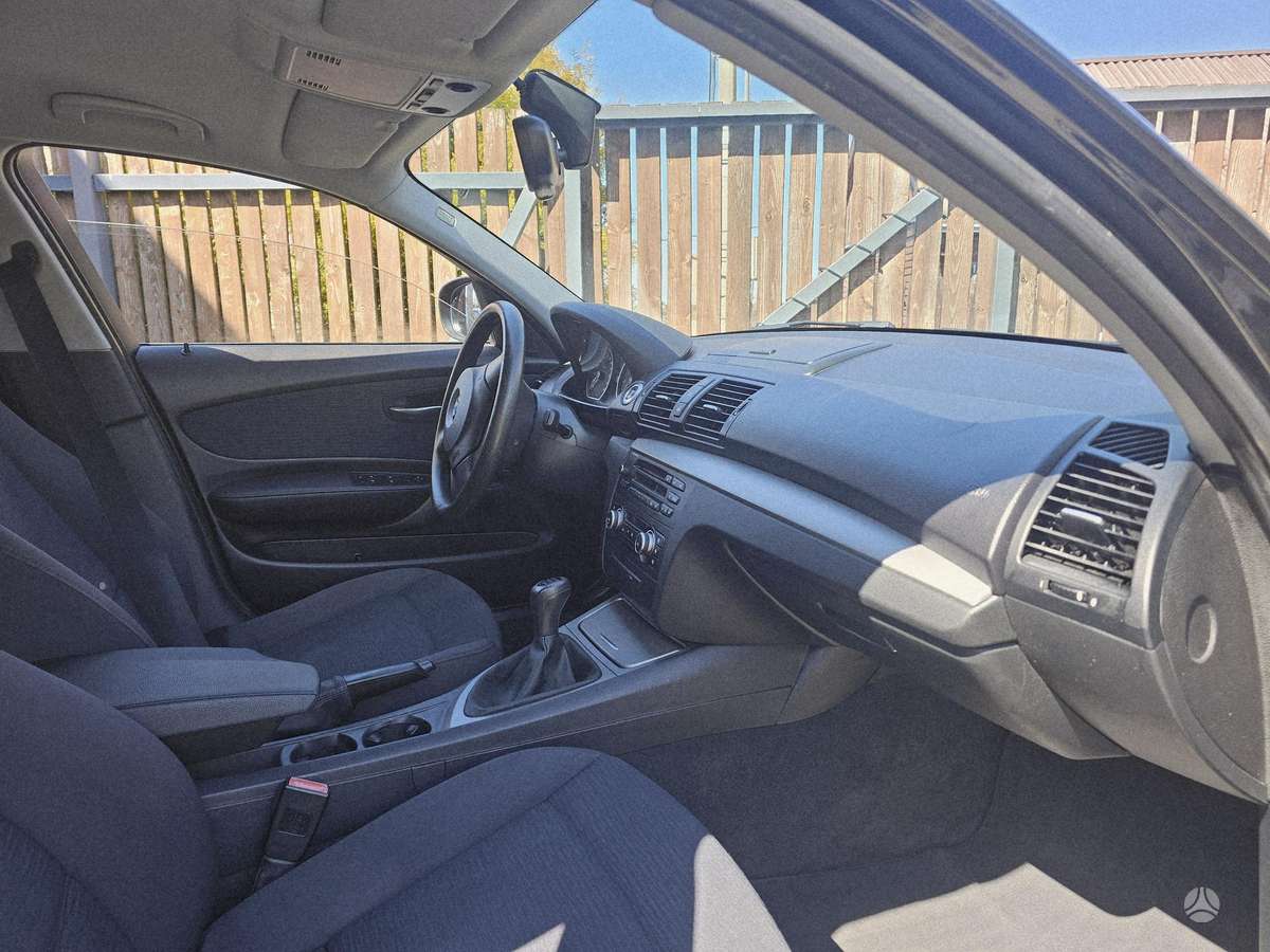 BMW 116, 2.0 l., hatchback