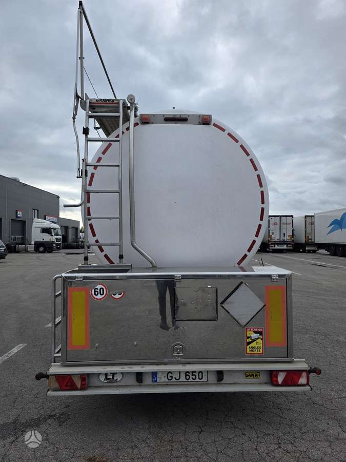 Magyar, tanker
