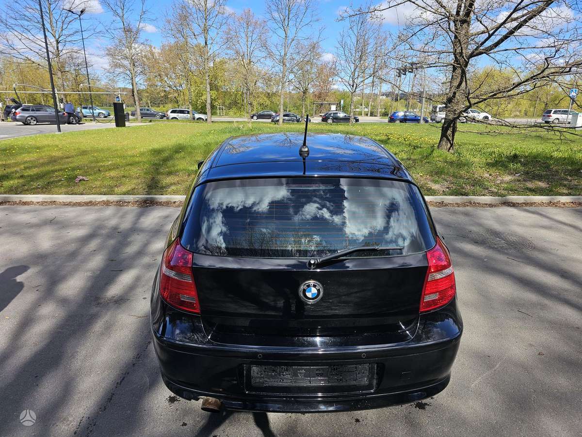 BMW 116, 2.0 l., hatchback
