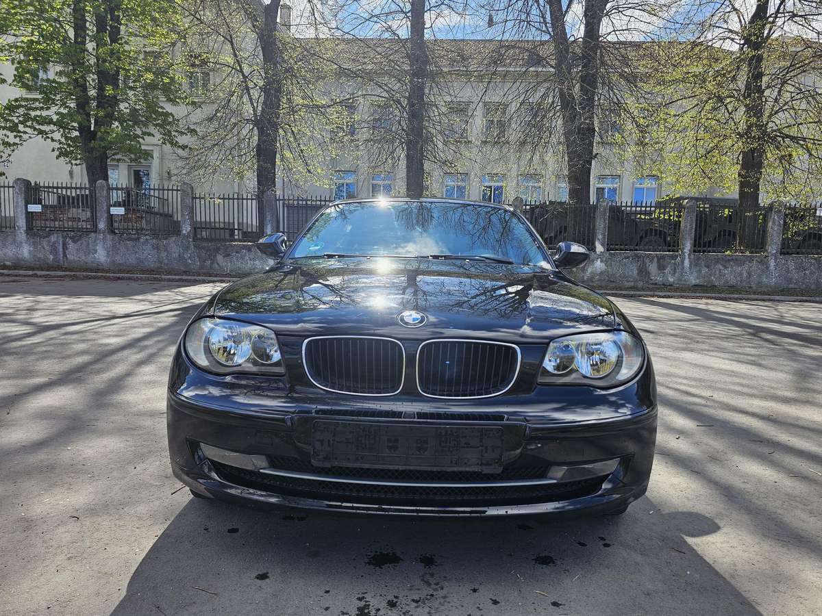 BMW 116, 2.0 l., hatchback