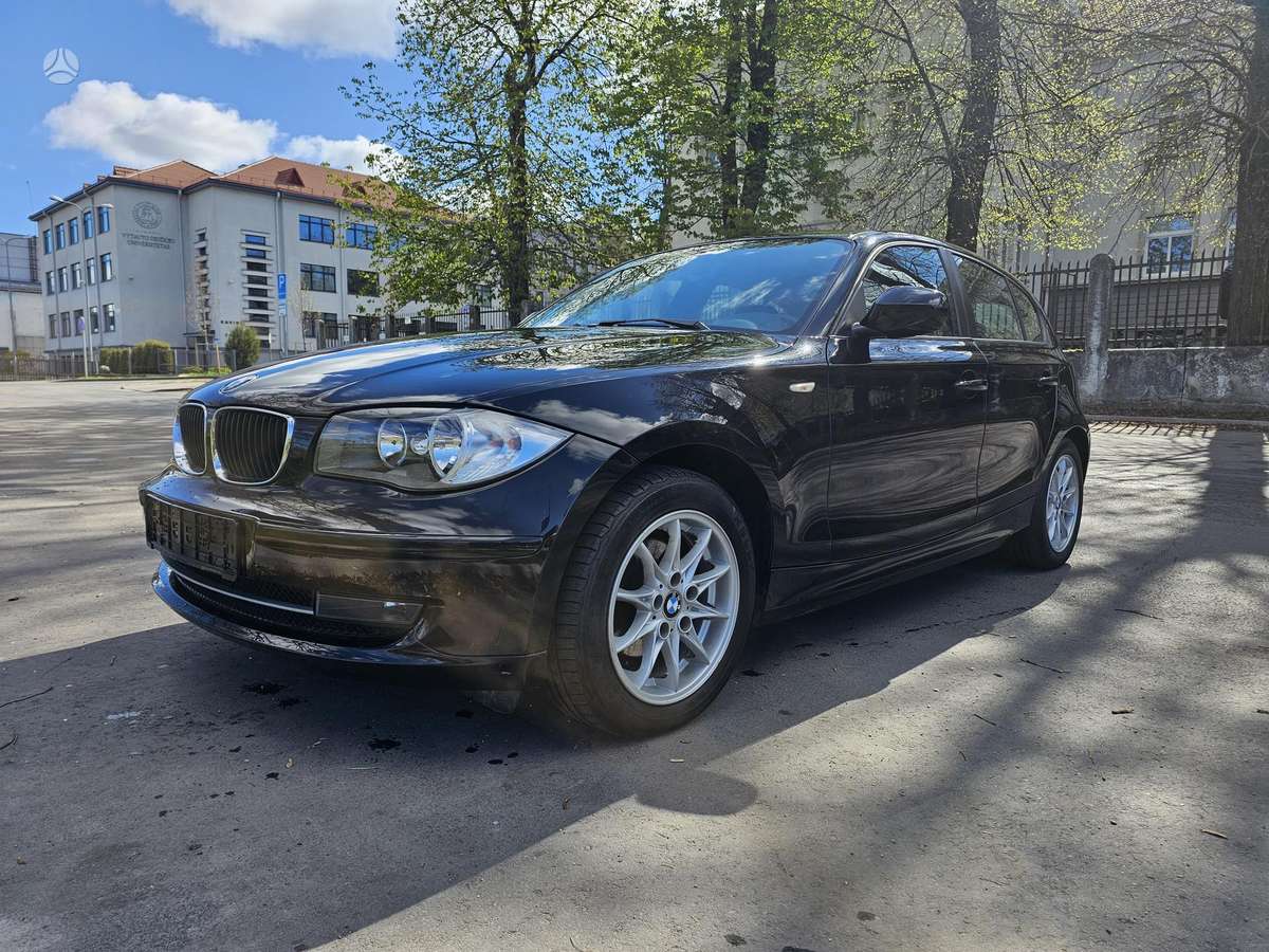 BMW 116, 2.0 l., hatchback