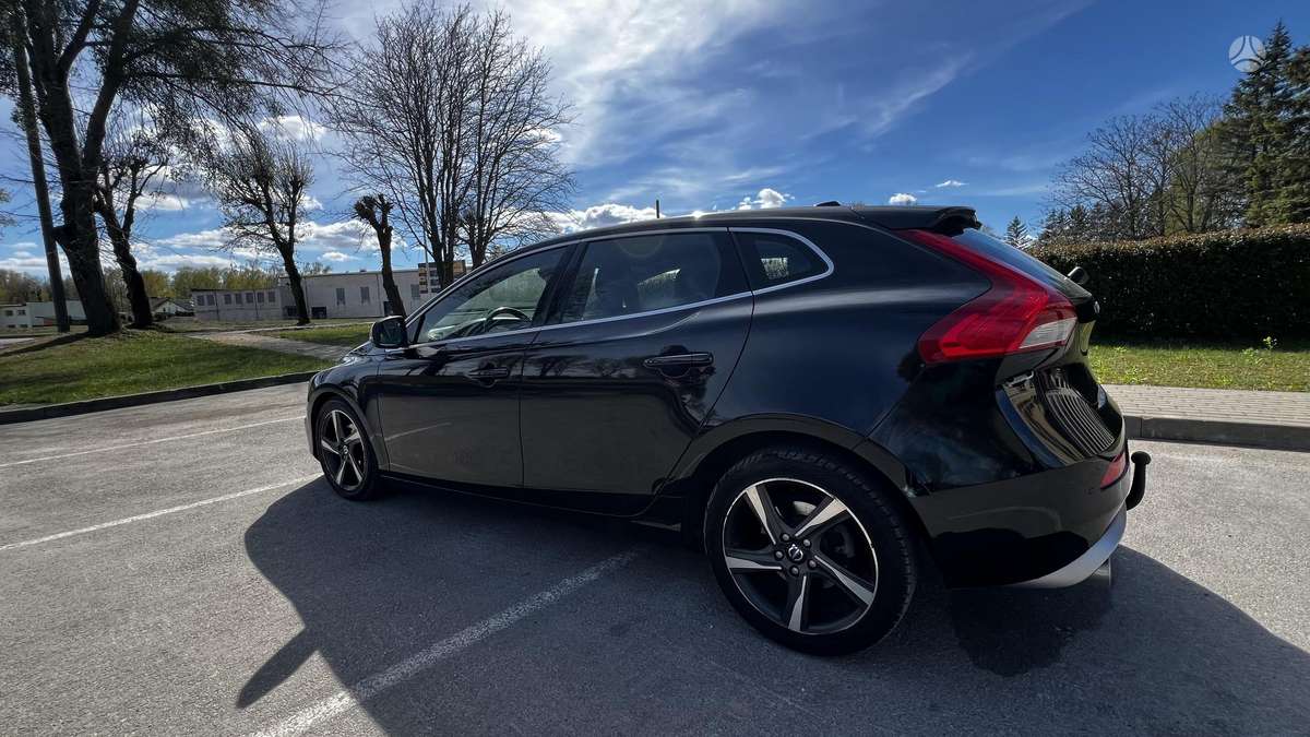 Volvo V40, 2.0 l., Хэтчбек