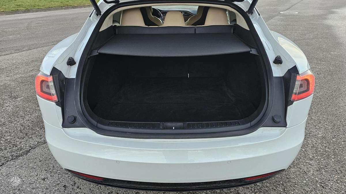 Tesla Model S, 90 kWh, sedanas